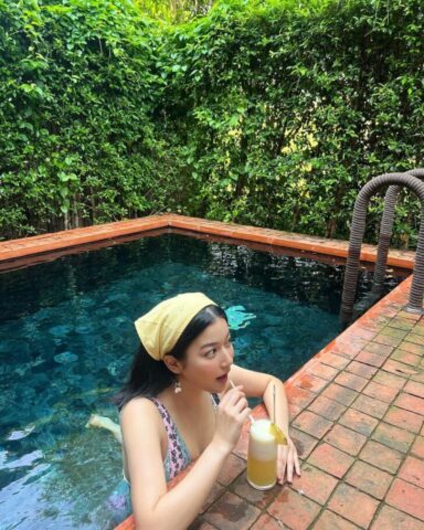 Pineapple juice and Indigo vibes